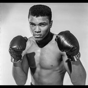 Meet your Posher, Derrick